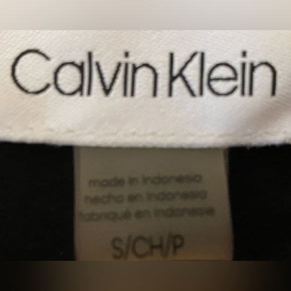 Calvin Klein Black Floral long Sleeve Vneck Blouse Women’s Sz Small - Picture 12 of 12